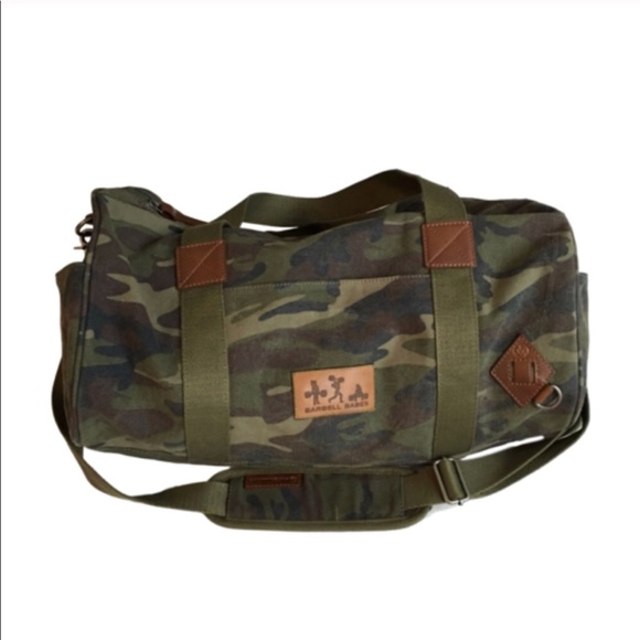 Barbell Babes Handbags - 🆕 Barbell Babes Camo Barrel Duffle Gym Bag